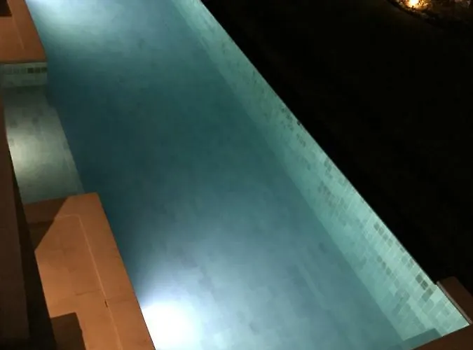 Villa Putih *
